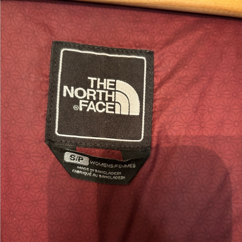 The North Face jacket - Picture 8 of 9